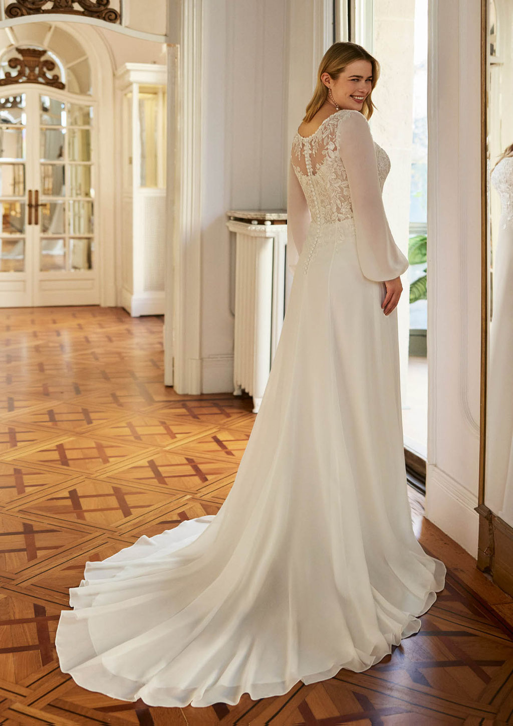 Preisreduziertes Plussize Brautkleid Wasira von Martha Blanc
