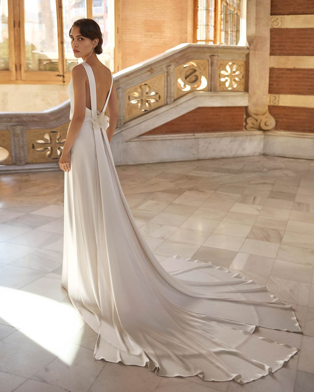Rosa Clará Gatsby Brautkleid Blythe mit dem Super Sale Button von Brautmoden Tegernsee Bridelet zum günstigen Preis