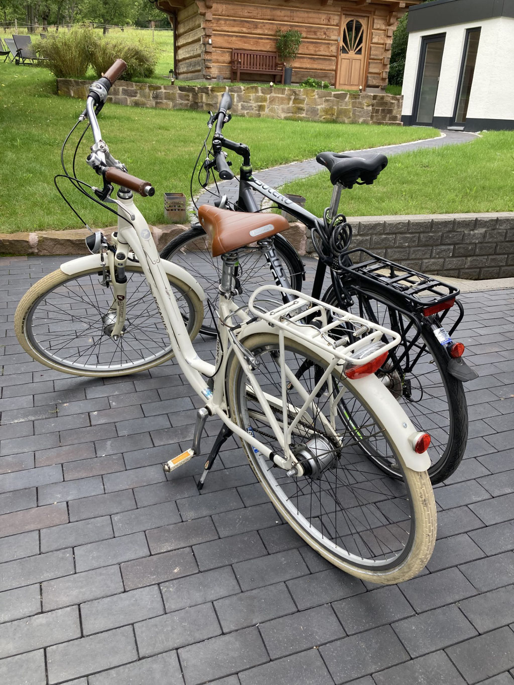 Fahrräder zum Mieten 8€/Tag/Rad