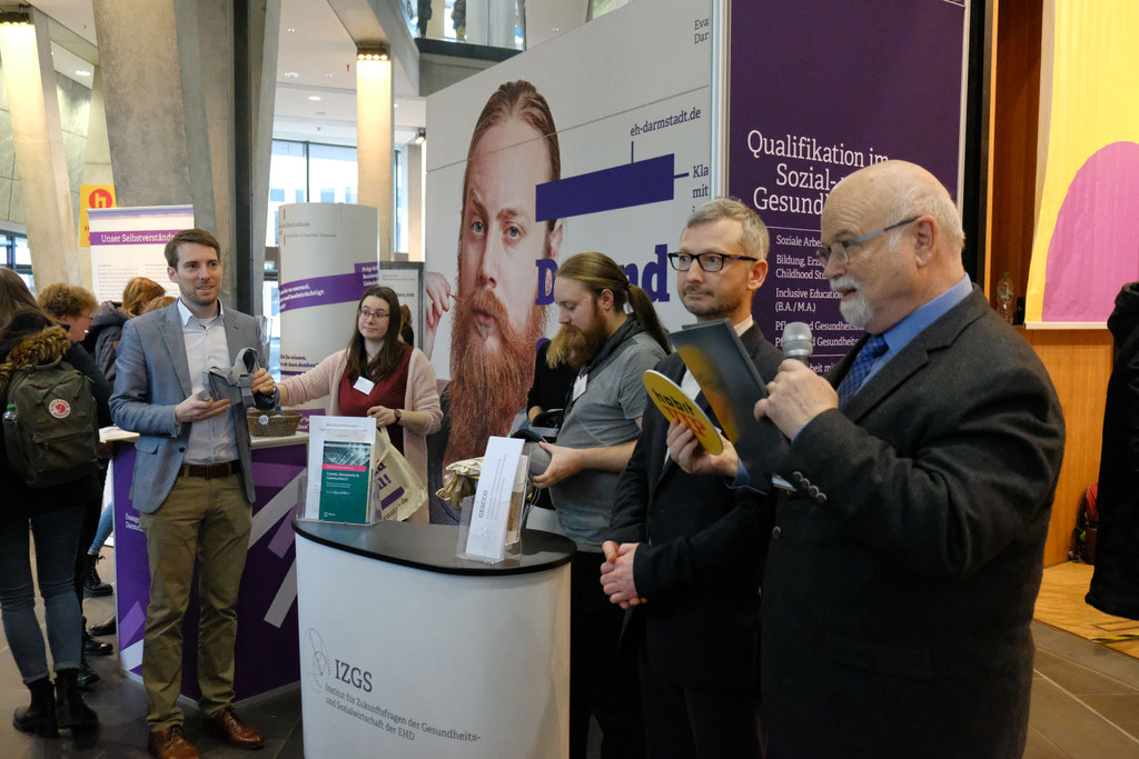 Forschung und Studium zusammenbringen: Das IZGS präsentiert auf dem Hochschul- und Berufsinformationstag (hobit) in Darmstadt ihre Forschungsprojekte und deren direkte Wirkung auf die Lehrinhalte der Studiengänge der EHD | Foto: EHD