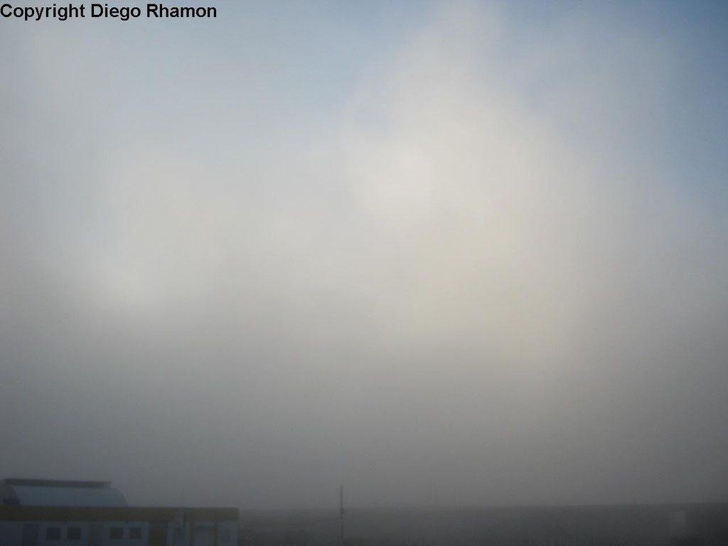 Stratus opacus vistas em Campina Grande, Paraíba, em 27/02/2015.