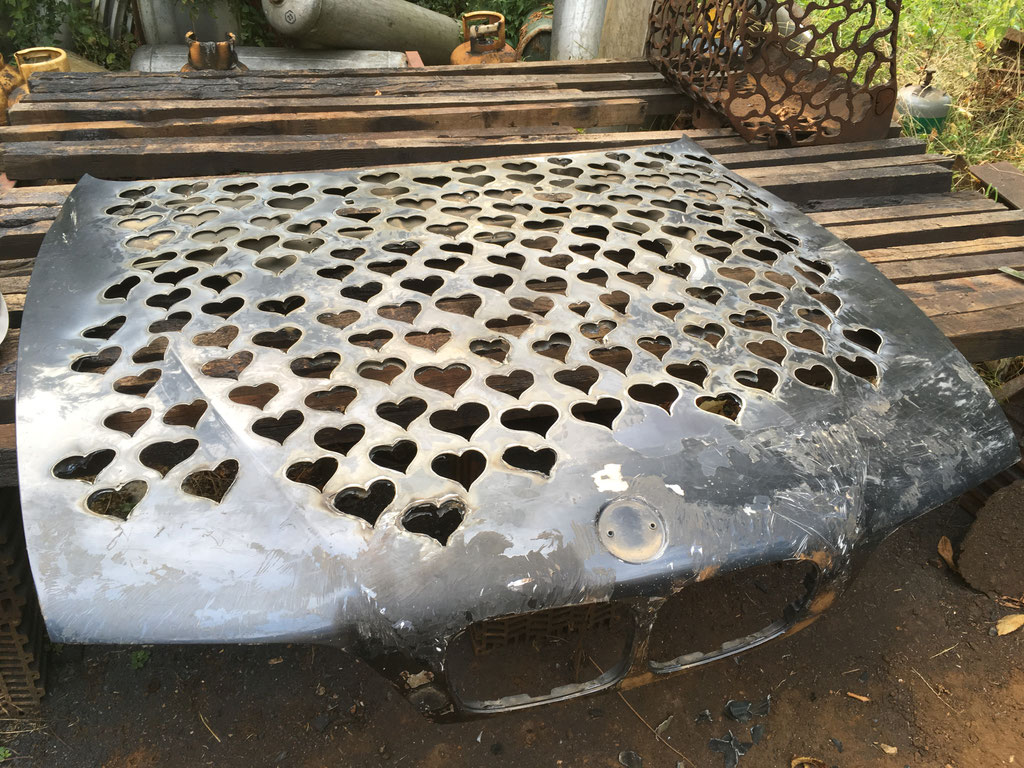 Capot de BMW série 5 sculpté