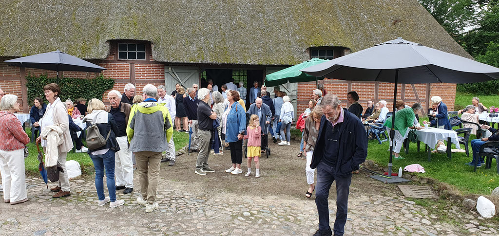 Vernissage Ausstellung Gisbert Jungermann / Gut Seekamp / 27.07.25 / Foto: Wolfgang Brammen