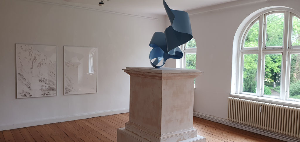 Ausstellung "Von Bohnen und Bergen" (Volker Tiemann u. Elke Schweigart) 01.06.25 /Gut Seekamp/ Fotograf: Wolfgang Brammen