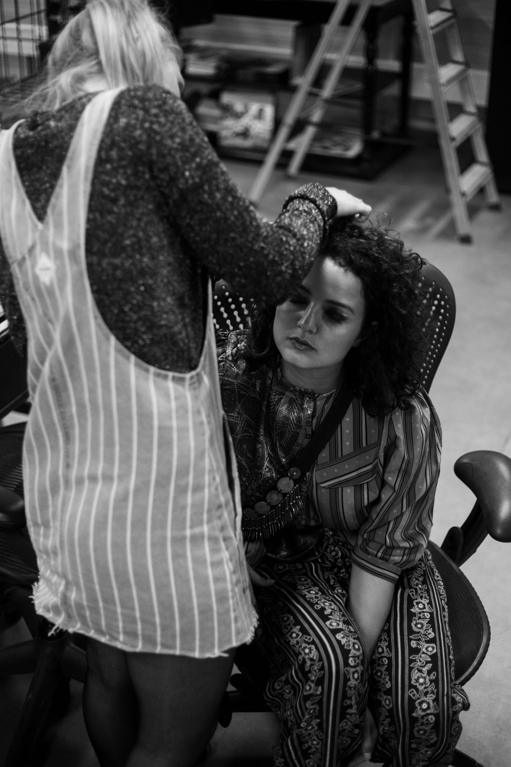 Rotterdam based recording & performing artist Roufaida and make-up artist Maud Zoutenbier - backstage - photographed by Landa Penders