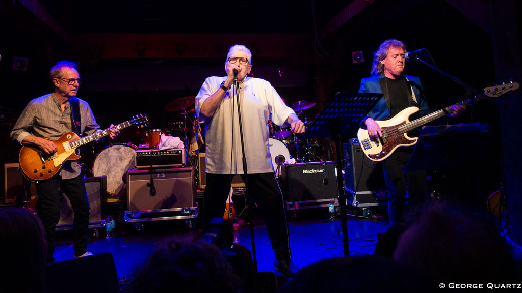 JCM ( Mark Clarke, Clem Clempson, Ralph Salmins) & Chris Farlowe