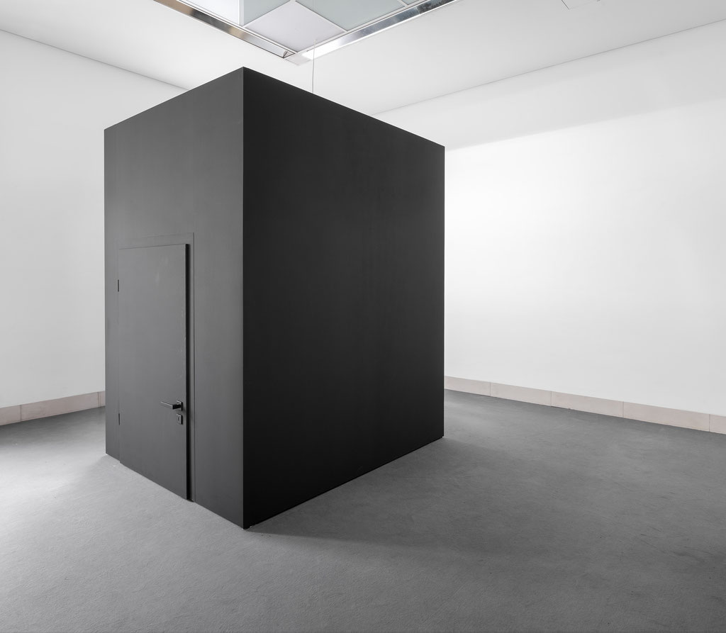 o.T. [black box] 2020 Gabrielle Zimmermann