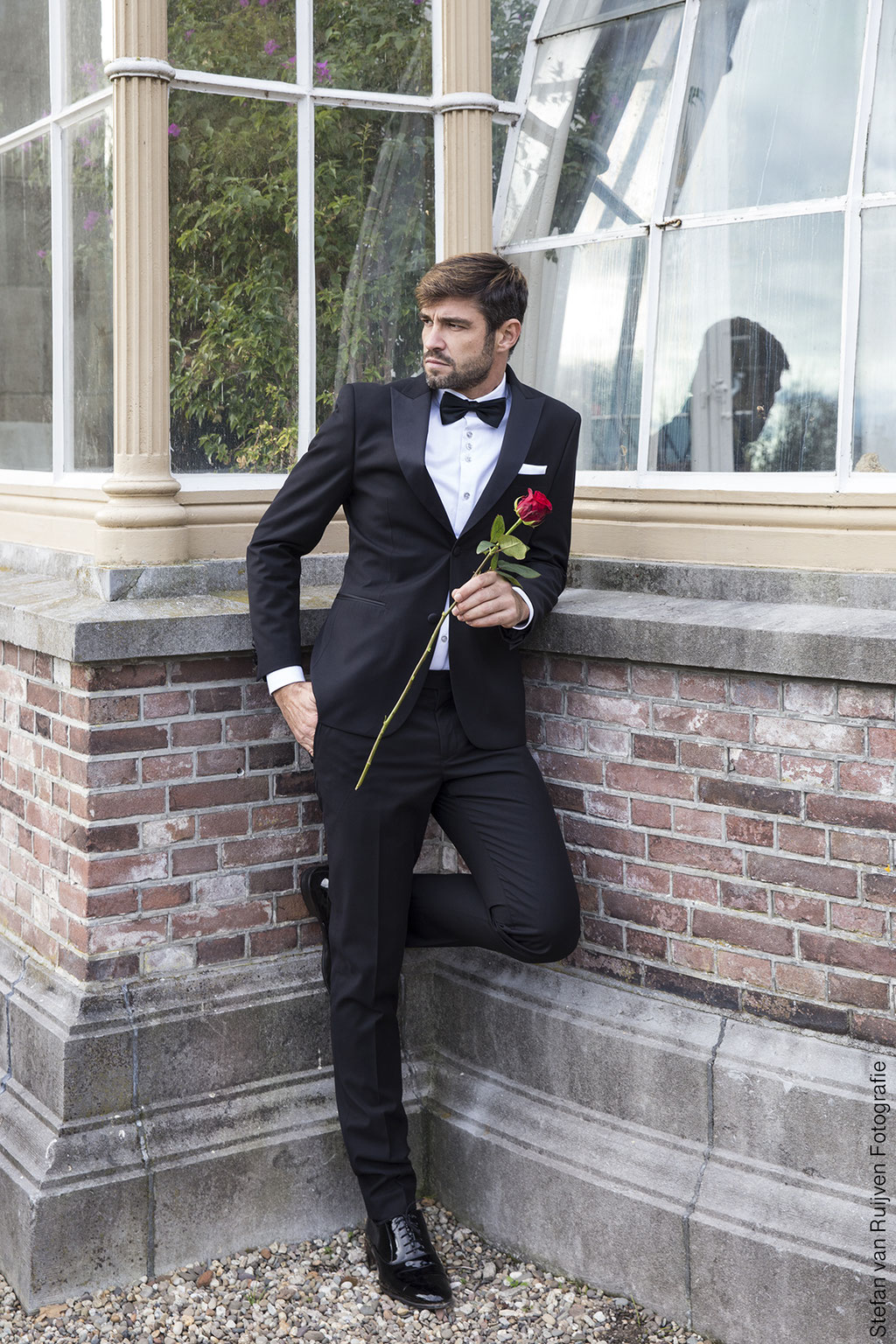 Maurice Vos, Smoking, Suit, Gentleman, Kleding, feestkleding, feestdagen, model, malemodel, mannelijk model, herenmode, mannenmode, kleding, kledingmerk, kledinglabel, herenlabel, photography, fotografie, Stefan van Ruijven Fotografie, fotograaf