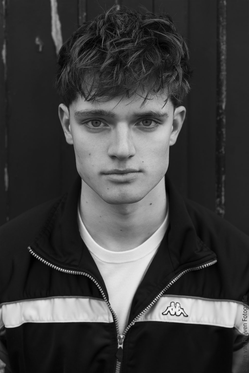 Model, Malemodel, Portfolio laten maken, Fotograaf, Portfolio Fotograaf, Portfolio, Portfolio Shoot, Castingportfolio, Modellenportfolio, Mannenmode, Men's Fashion, Outfit, Herenmode, Amsterdam, Fotografie, Photography, Model Worden, Black and White Photo