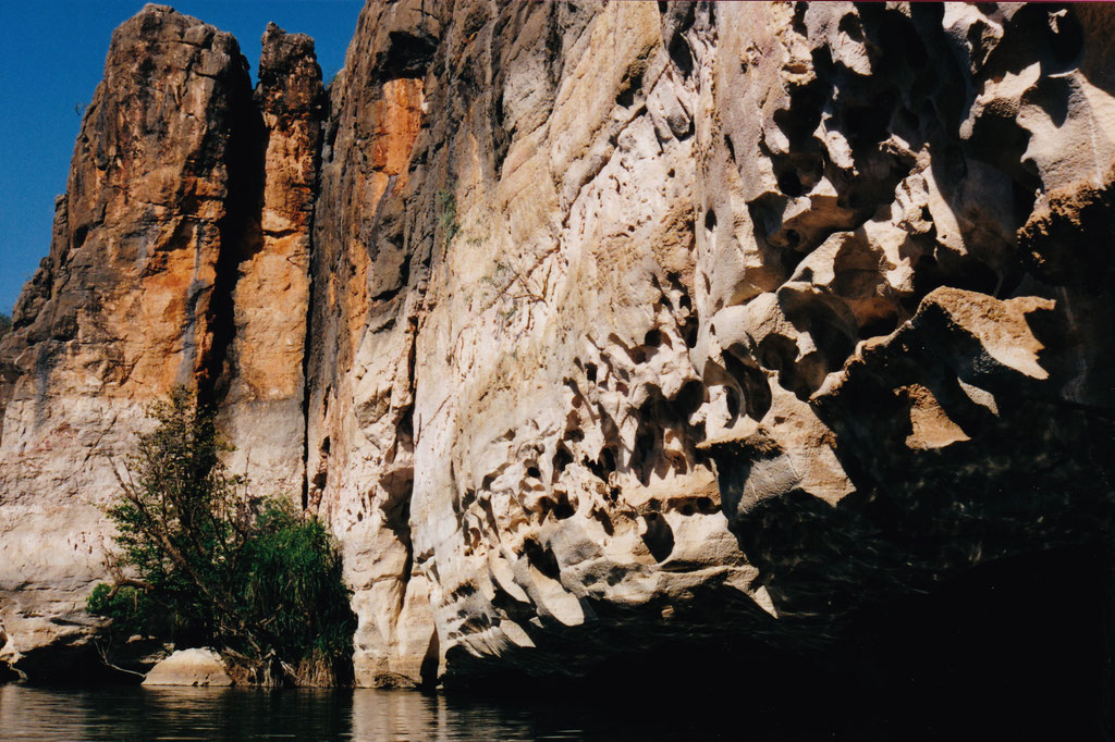 GEIKI GORGE