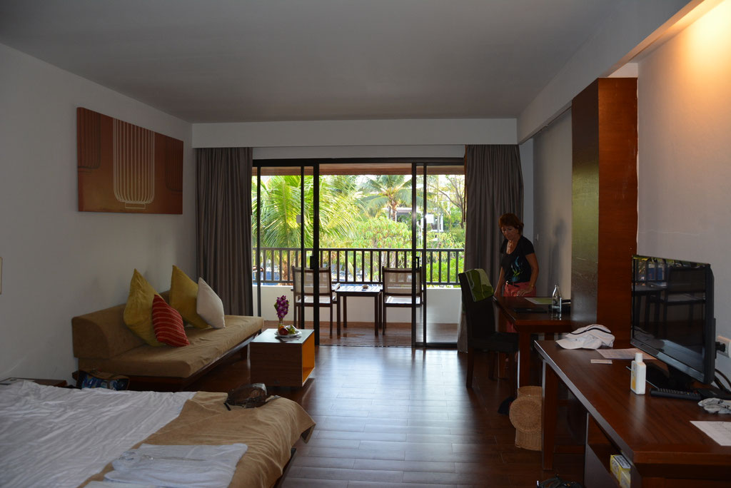 UNSER GRAND DELUXE POOLBLICK ZIMMER