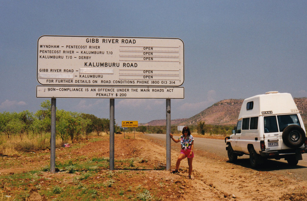 EINFAHRT ZUR GIBB RIVER ROAD