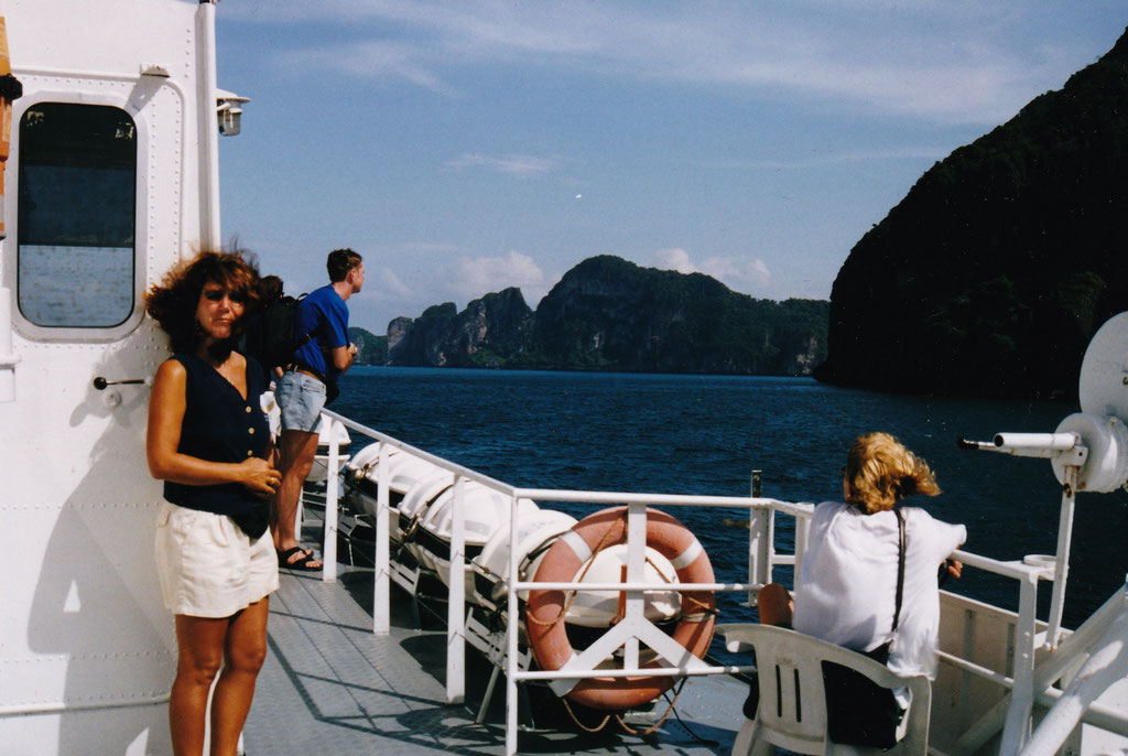 AUF DER FÄHRE NACH PHI PHI ISLAND