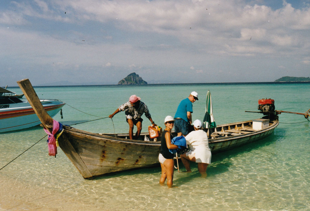 FISCHEN MIT DEM LONGTAILBOOT VOM HOTEL