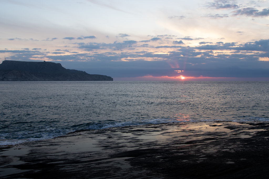 Lever de soleil au Cabo de Gata.