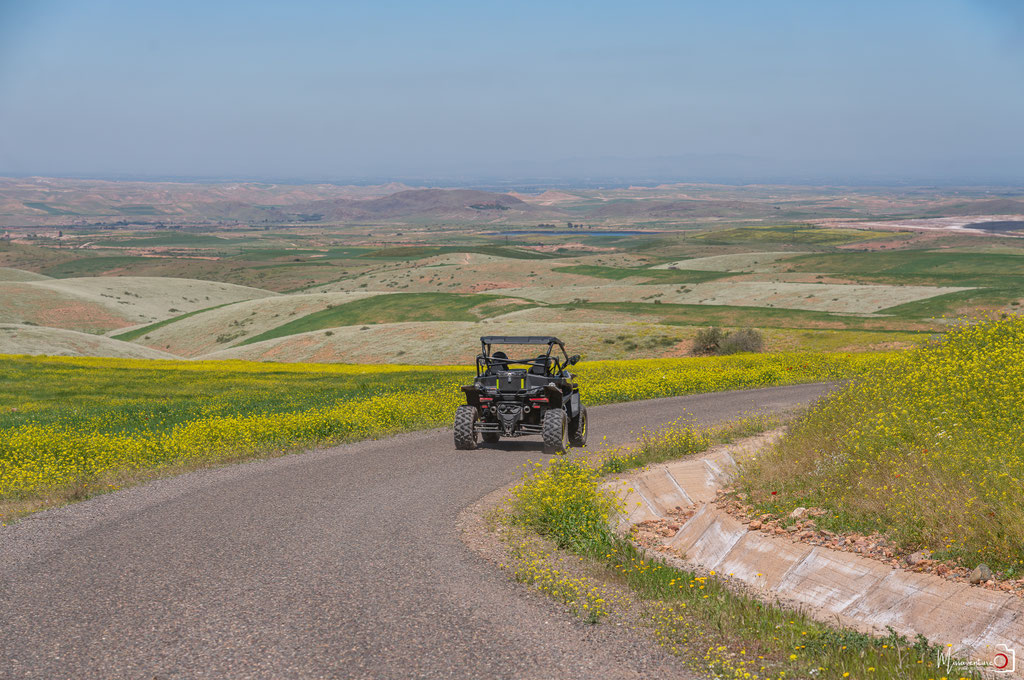 RAID BUGGY AU MAROC, une aventure de dingue au cœur de l'atlas. JOUR 1, d'Agafay aux contreforts de l'Atlas. missaventure, blog road trip, overland 4x4 et nature.
