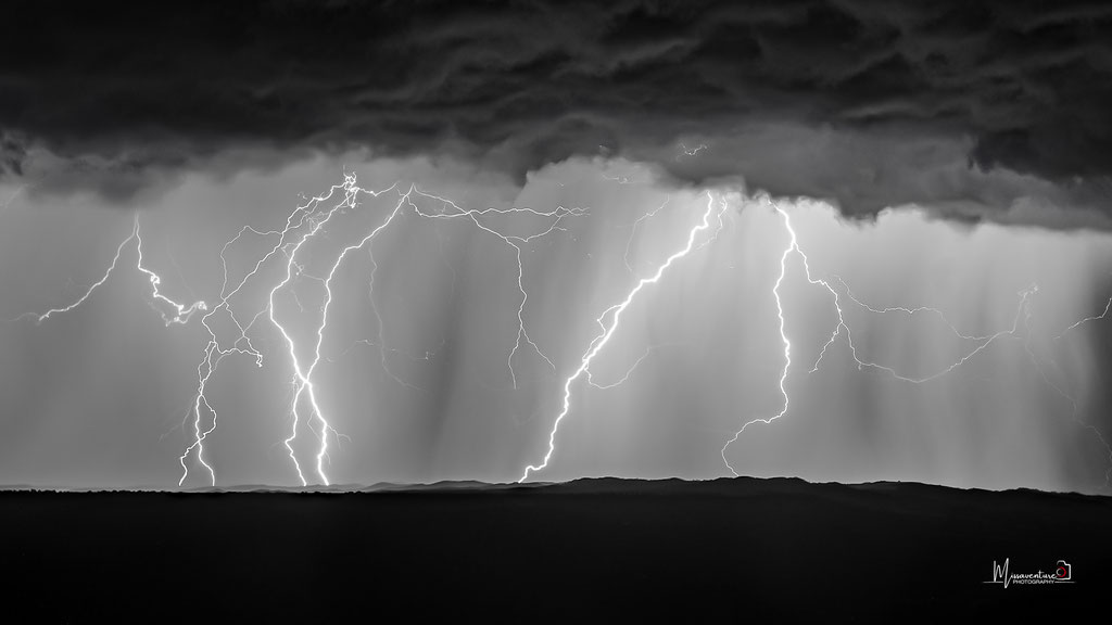 LA BOUTIQUE PHOTO, nos tirages photos d'aventures, édition 2024-2025 (orages, ciels spectaculaires, aurores boréales, Laponie et voie lactée).
