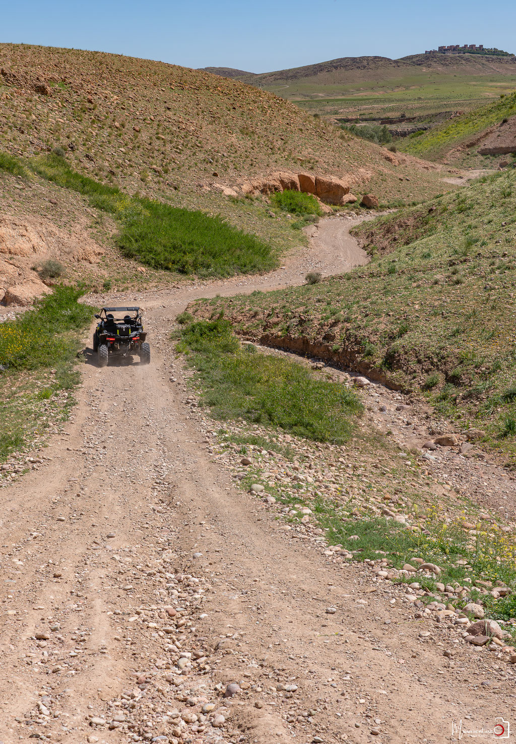 RAID BUGGY AU MAROC, une aventure de dingue au cœur de l'atlas. JOUR 1, d'Agafay aux contreforts de l'Atlas. missaventure, blog road trip, overland 4x4 et nature.