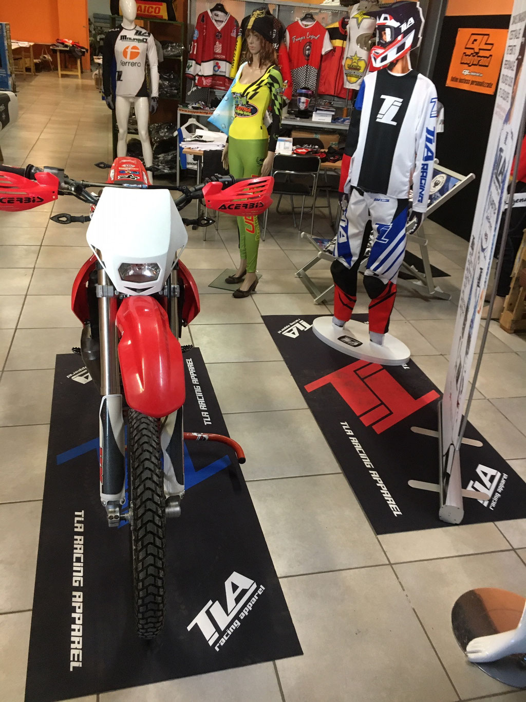 <img src=“tapis moto.png” alt=“motocross enduro vtt quad- prodotto in italia”>