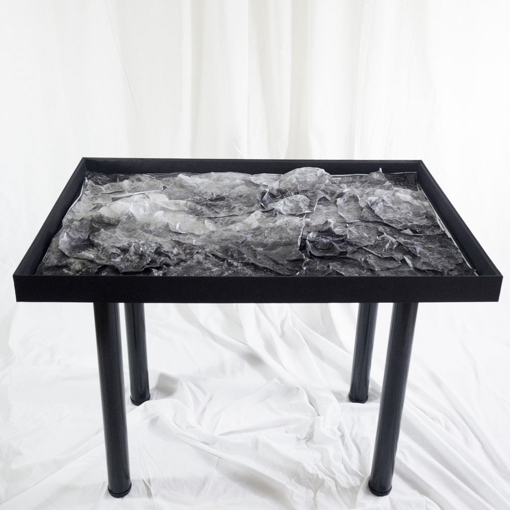 Kirsten Radermacher, Kunststoffplastik III, 2023