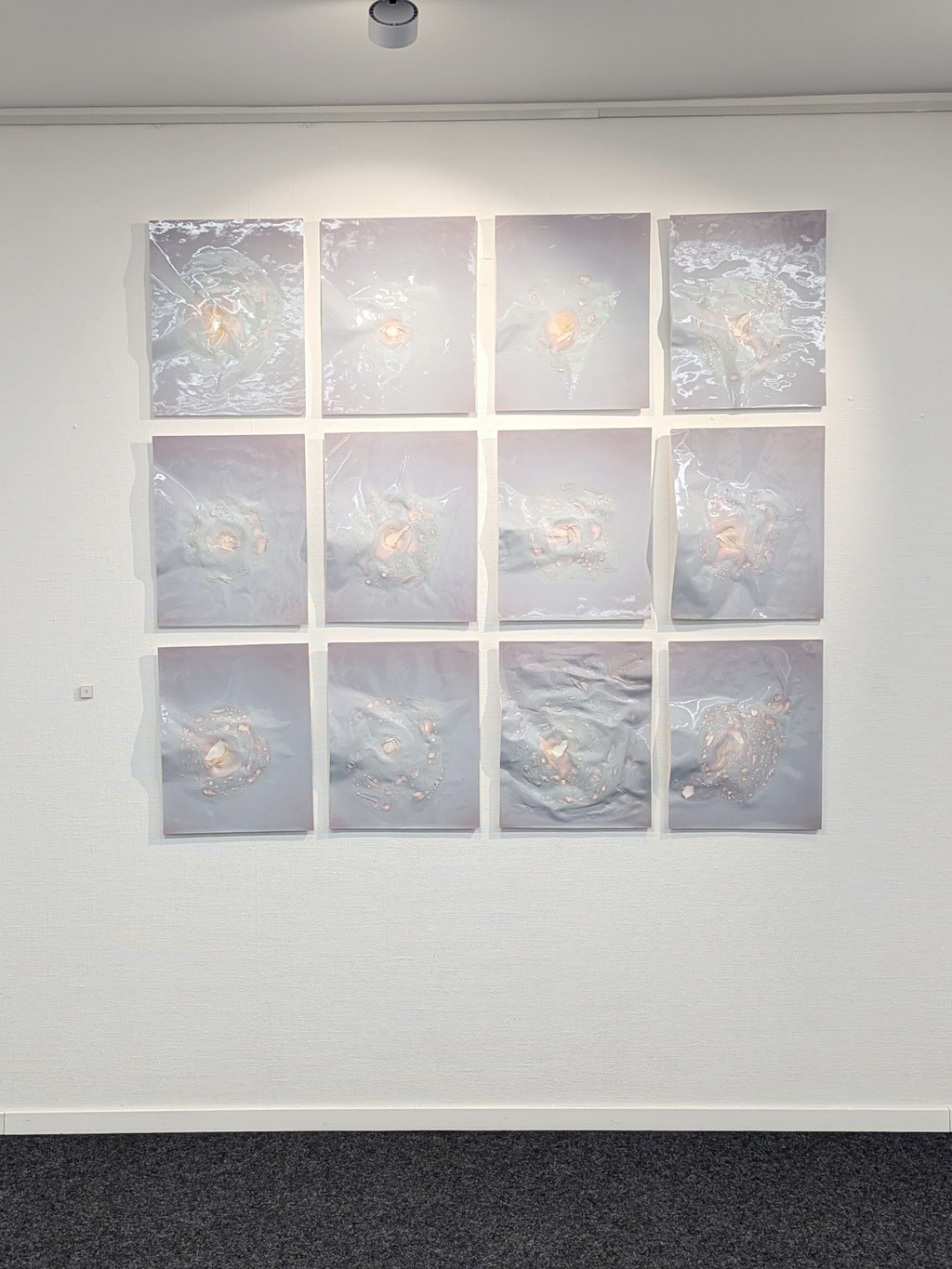 Kirsten Radermacher, IGNIS' #1 to #12, 2024, virtuell-visuell e.V., Dorsten (2024, Mar.)