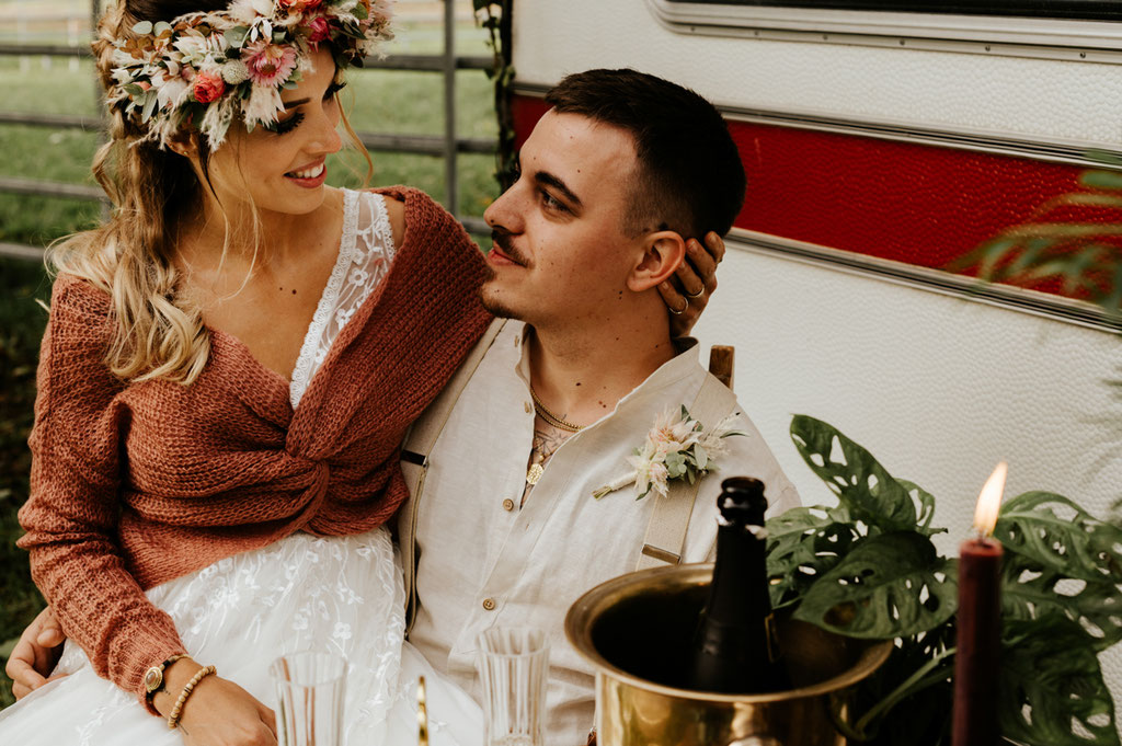 Hochzeitsfotograf schweiz st.gallen thurgau toggenburg zürich lichtenstein ostschweiz Hochzeit Fotograf Berghochzeit Hochzeitsreportage Boho Vintage genuin fotografie Waldhochzeit bohohochzeit bohemian inspiration