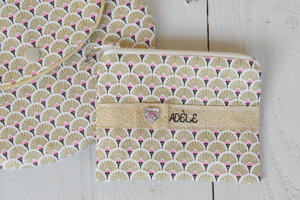 Porte monnaie enfant broderie prénom tissu éventail doré