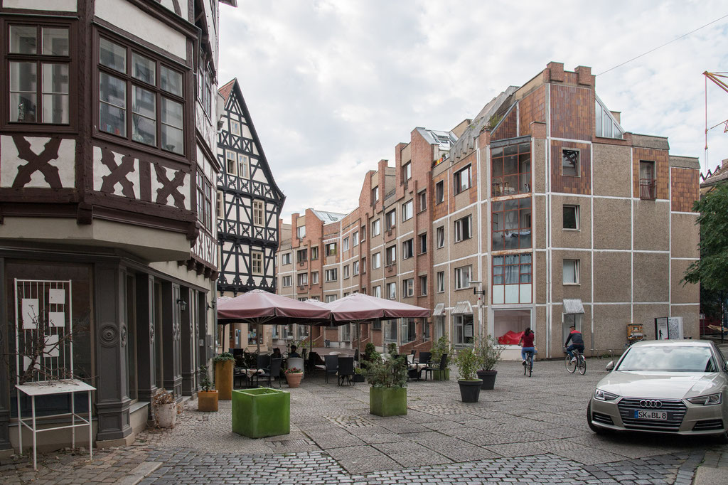 Wohnblock Große Klausstraße 17-21 (Wulf Brandstädter, Peter Weeck, Andreas Bollmann, Wolf-Rüdiger Thäder), Halle (D)