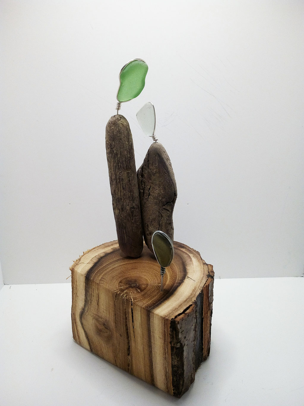 Tenerezza  Bois flotté de Garonne, verre de mer, aluminium, acacia. Marmande.