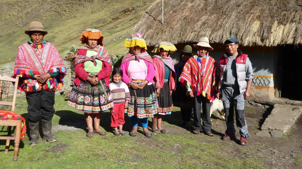 Bilder von indigenen Menschen in Peru - Porvenir Peru