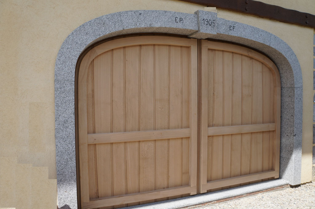 Porte de garage cintrée