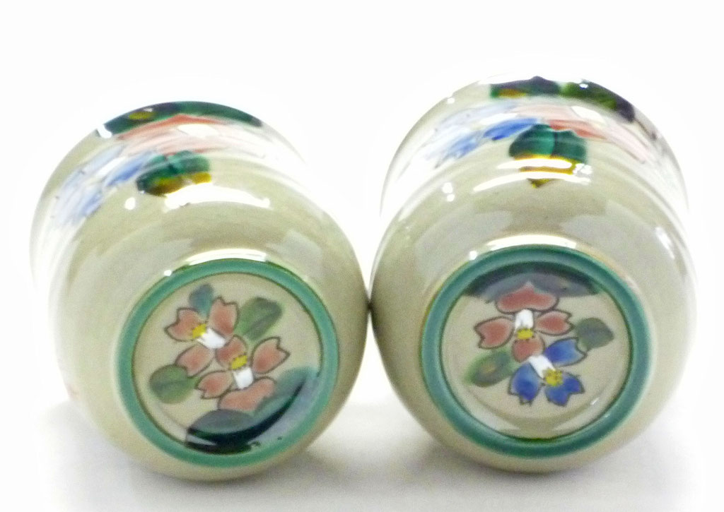 九谷焼【夫婦湯呑】コンビ山茶花『裏絵』 - 九谷焼通販 酒井百華園