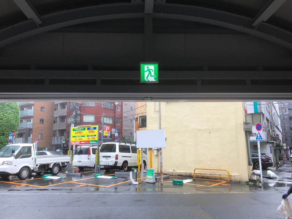 東京都港区新橋誘導灯設置工事(1次側電気設備工事含)