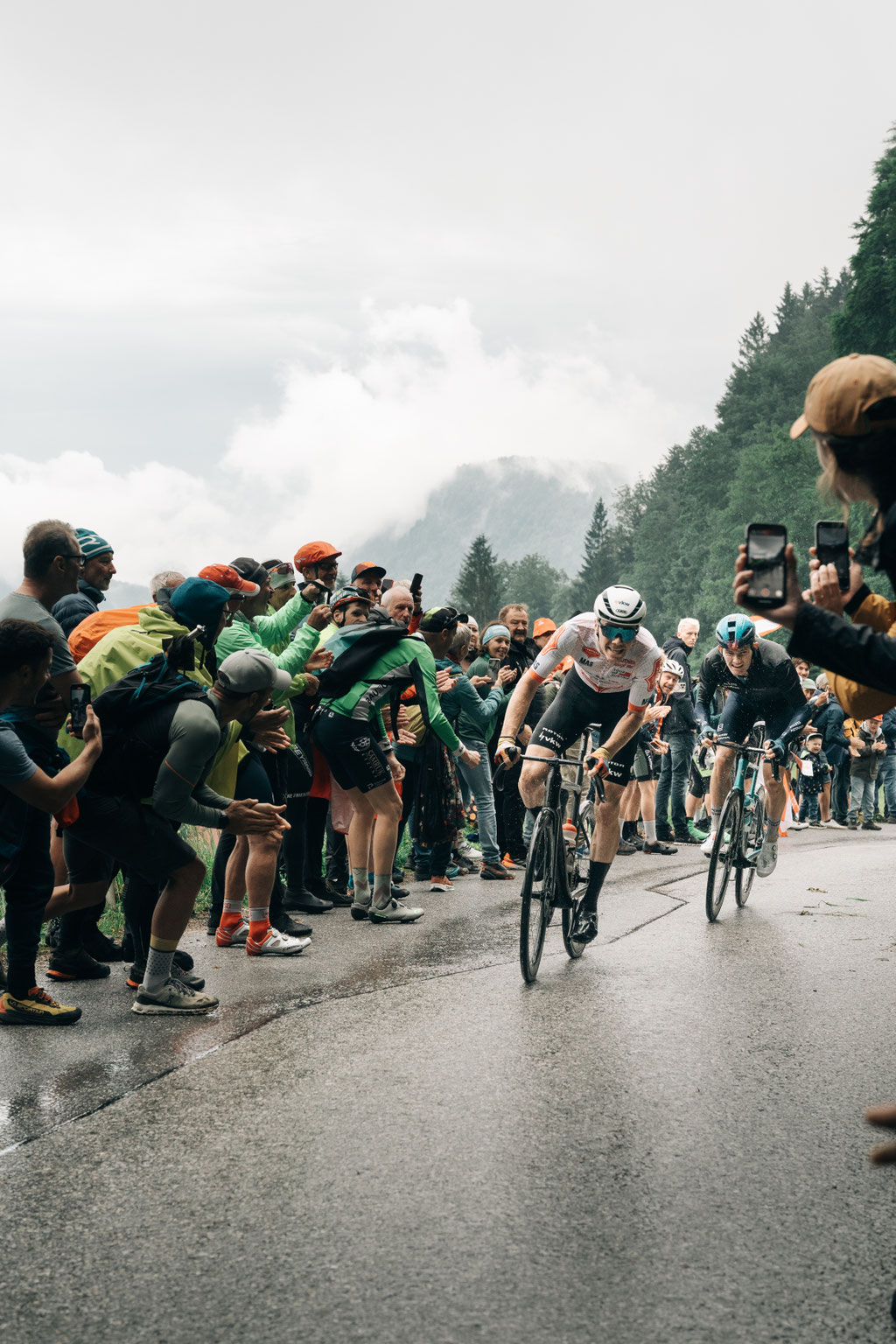 "Atemberaubende Stimmung auch am Gaisberg mit ""Tour de France-Flair""" ©Florian Scheible