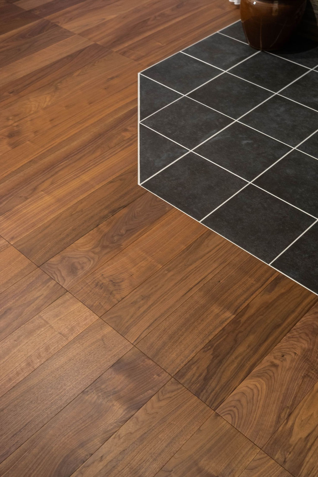 アメリカン ブラック ウォールナット 150幅 幅広 フローリング 施工例 アンドウッド 2