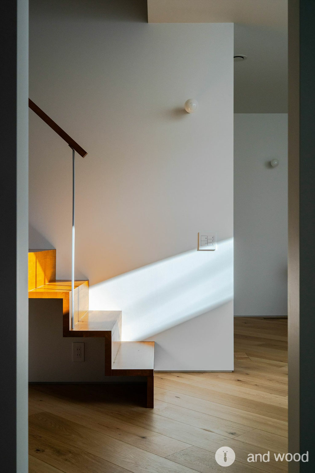 オーク ミズナラ 幅広 斜め 節 フローリング  アンドウッド andwood 施工例 新築戸建 7