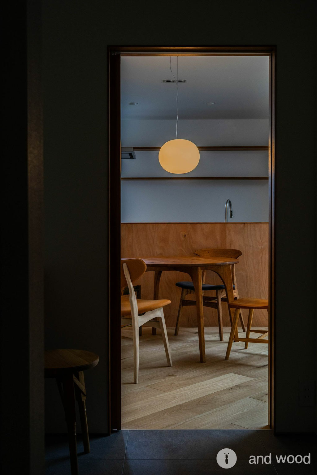 オーク ミズナラ 幅広 斜め 節 フローリング  アンドウッド andwood 施工例 新築戸建 4