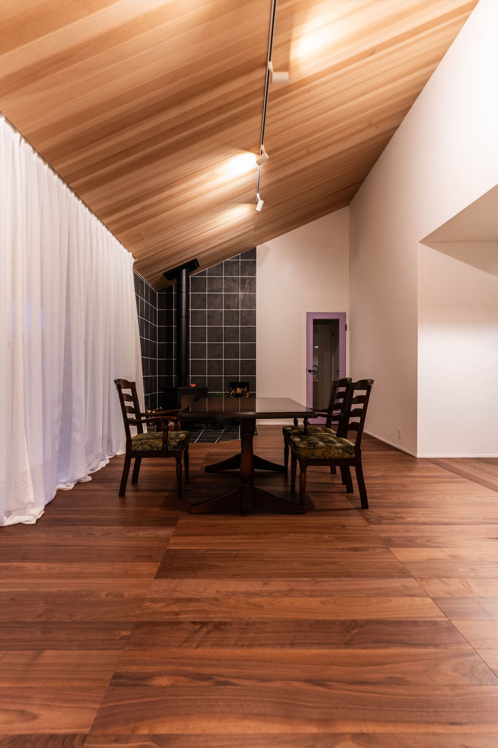 アメリカン ブラック ウォールナット 150幅 幅広 フローリング 施工例 アンドウッド 5