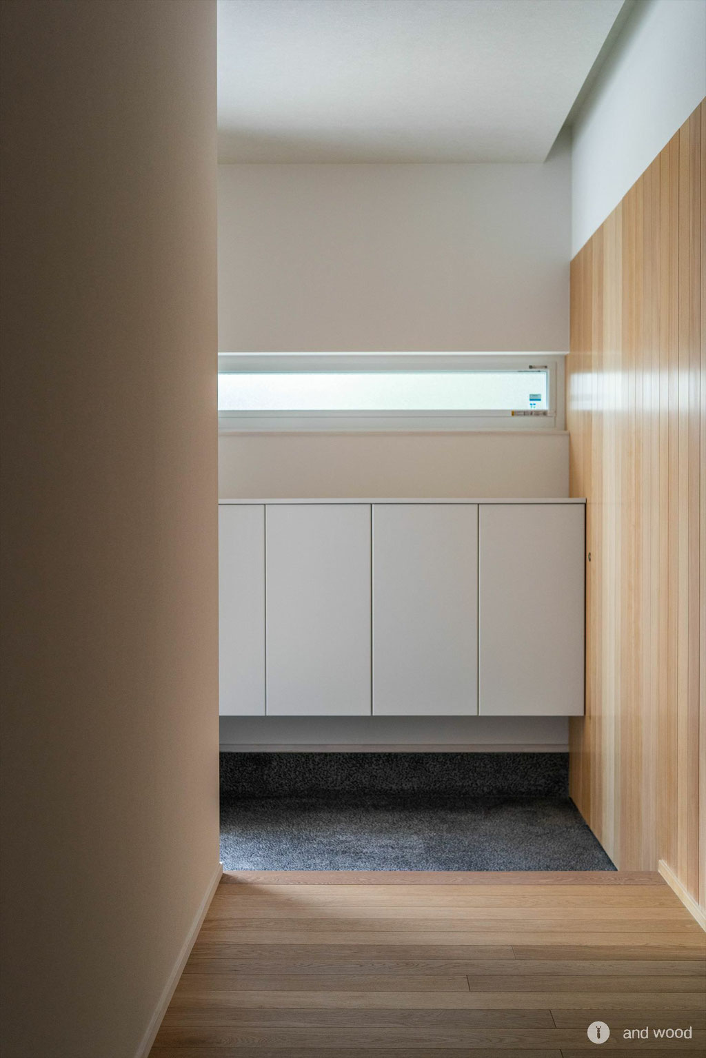 アガチス 羽目板 玄関 新築戸建 andwood アンドウッド 施工例 3