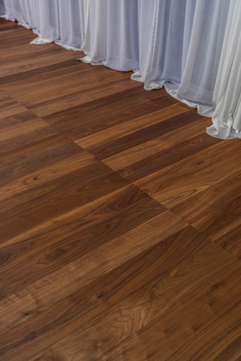 アメリカン ブラック ウォールナット 150幅 幅広 フローリング 施工例 アンドウッド 3