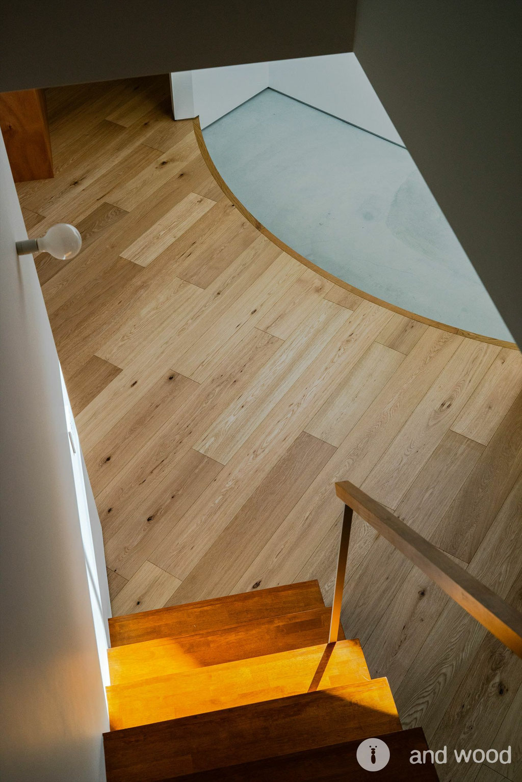 オーク ミズナラ 幅広 斜め 節 フローリング  アンドウッド andwood 施工例 新築戸建 9