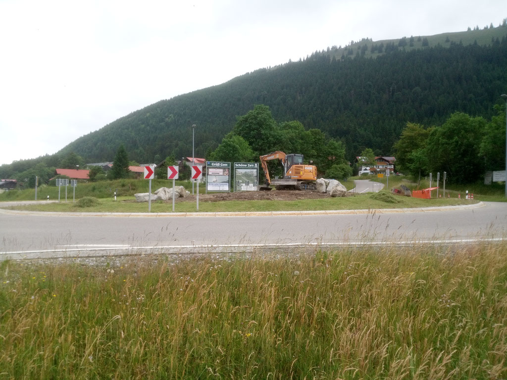 Neugestaltung Kreisverkehr Oberjoch
