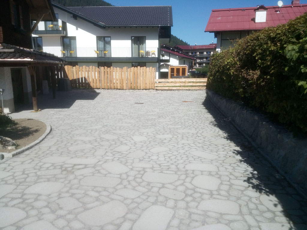 Neugestaltung Parkplatz
