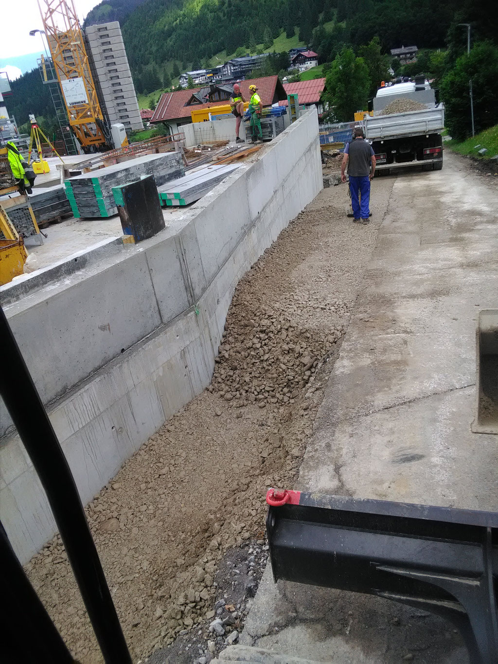 Tiefgarage anfüllen