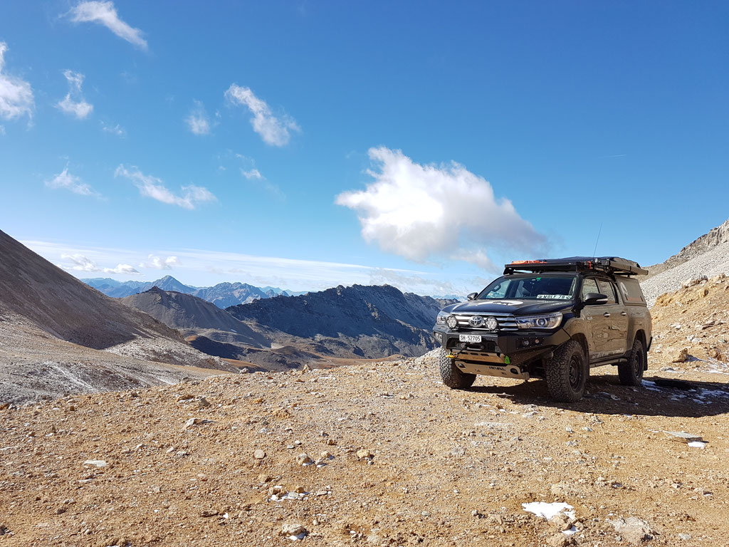 #Westalpen 4x4 offroad overland roadtrip Wolf78 overland mit Toyota Hilux offroad #Projektblackwolf auf dem Colle Sommeiller / Col du Sommeiller in Italien