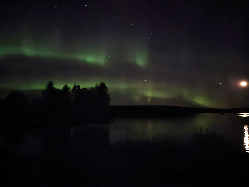 Polarlichter Aurora See Schweden Vollmond overland Travel Camping #ProjektBlackwolf Skandinavien wolf78 explore without no limits roadtrip offroad Overlandingnomads Overlandbound wolf78-overland.ch