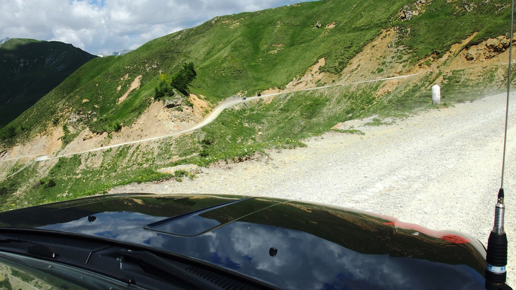 Jeep Grand cherokee 3.0 crd WH WH overland expedition offroad Dosso alto Höhenstrasse Wolf78 wolf78-overland.ch
