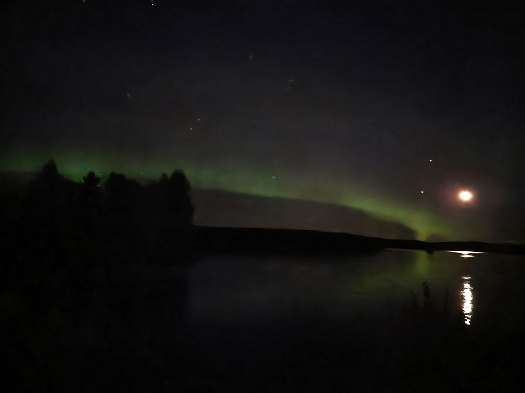 Polarlichter Aurora See Schweden Vollmond overland Travel Camping #ProjektBlackwolf Skandinavien wolf78 explore without no limits roadtrip offroad Overlandingnomads Overlandbound wolf78-overland.ch