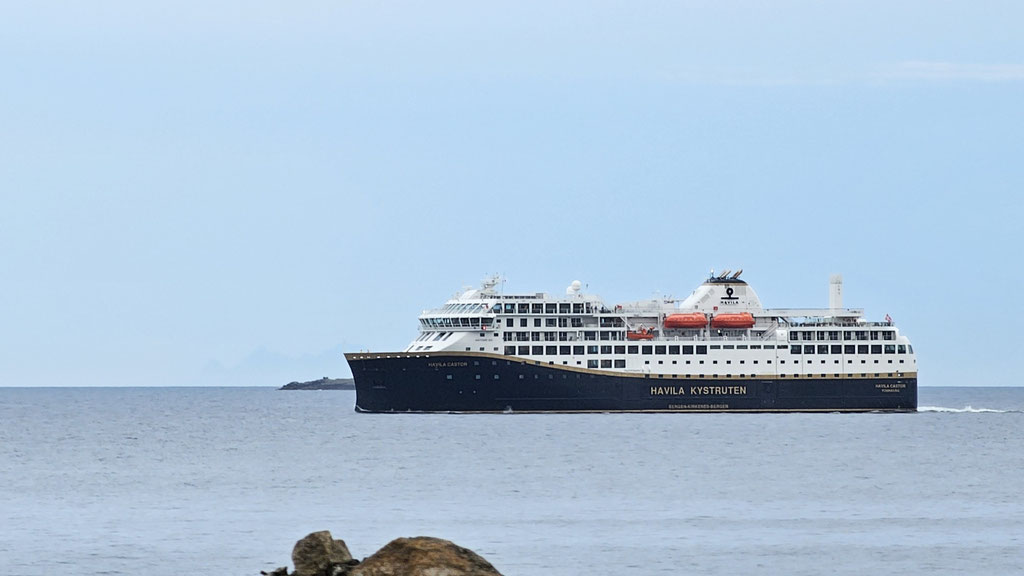 Hurtigruten Lofoten Norwegen overland Travel Camping #ProjektBlackwolf Skandinavien wolf78 explore without no limits roadtrip offroad Overlandingnomads Overlandbound wolf78-overland.ch