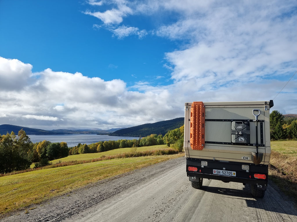 Landscape Toyota Hilux Pickup-camper Arctic Trucks Skandinavien #ProjektBlackwolf wolf78 driive your own way offroad overland Travel Camping 4x4 AFN4x4 frontrunneroutfitters #BornToRoam Rival4x4  overlandbound wolf78-overland.ch